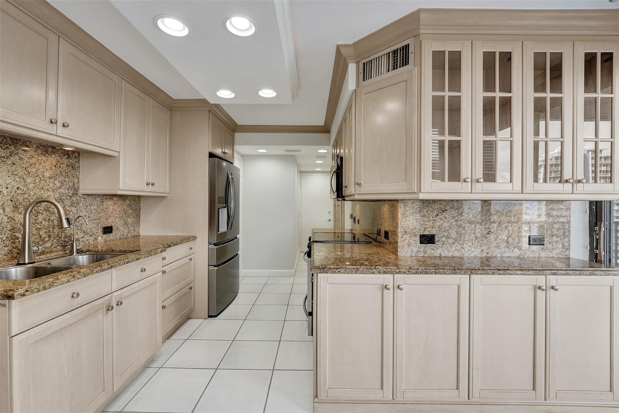 936 Intracoastal Dr #12C Fort Lauderdale, FL 33304 936 Intracoastal Dr #12C Fort Lauderdale, FL 33304