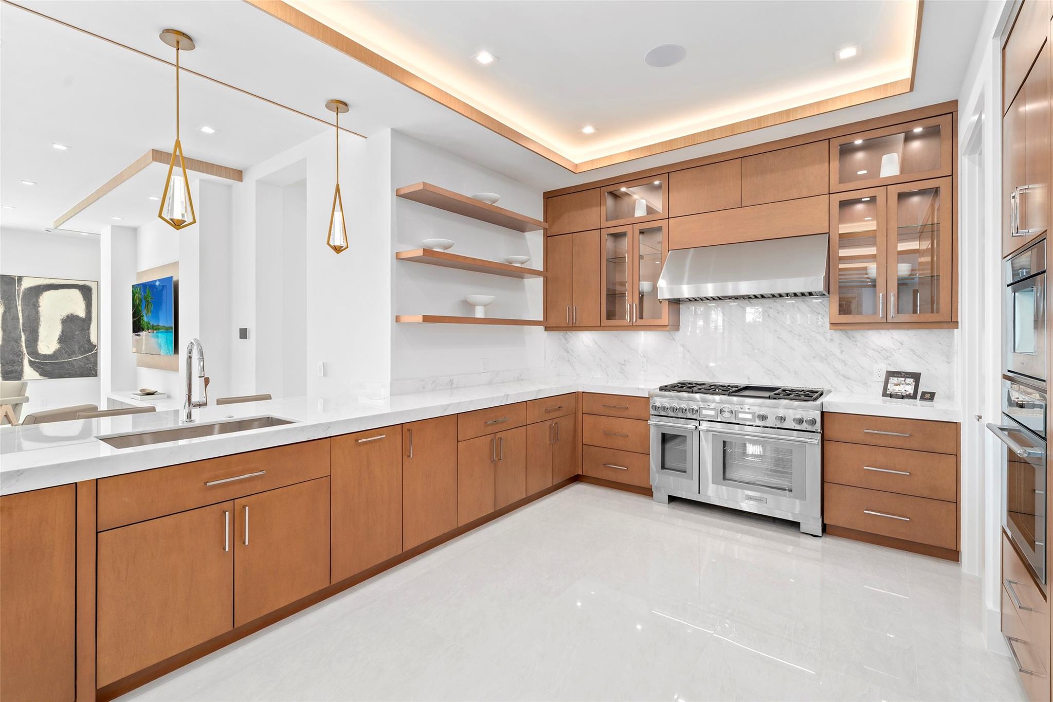 24 Fiesta Way Fort Lauderdale, FL 33301 24 Fiesta Way Fort Lauderdale, FL 33301