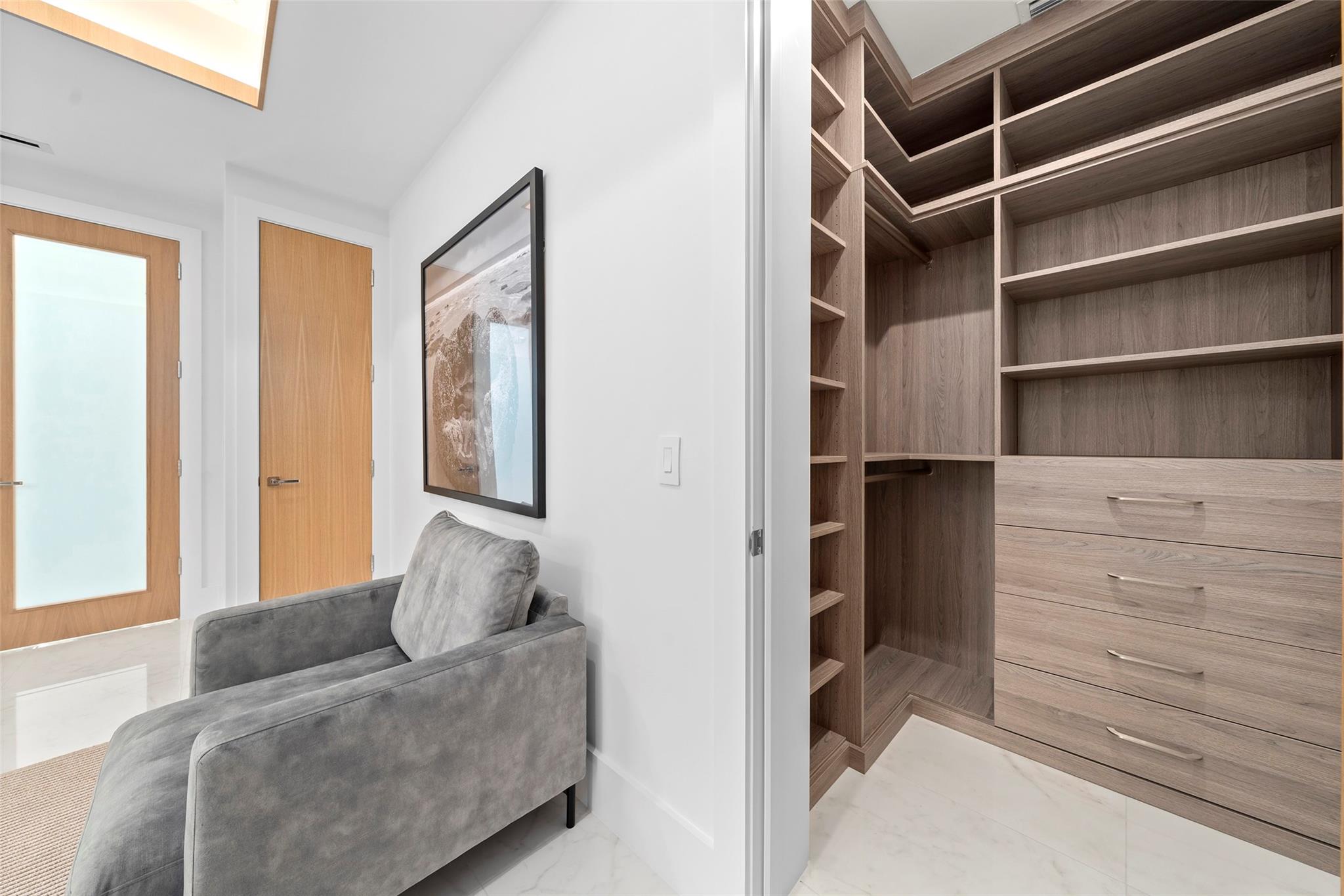 24 Fiesta Way Fort Lauderdale, FL 33301 24 Fiesta Way Fort Lauderdale, FL 33301