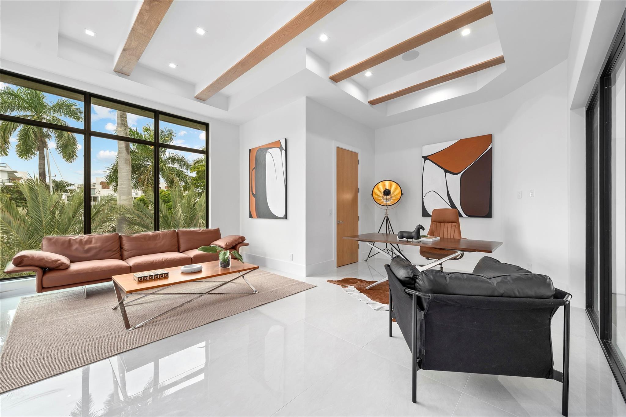 24 Fiesta Way Fort Lauderdale, FL 33301 24 Fiesta Way Fort Lauderdale, FL 33301