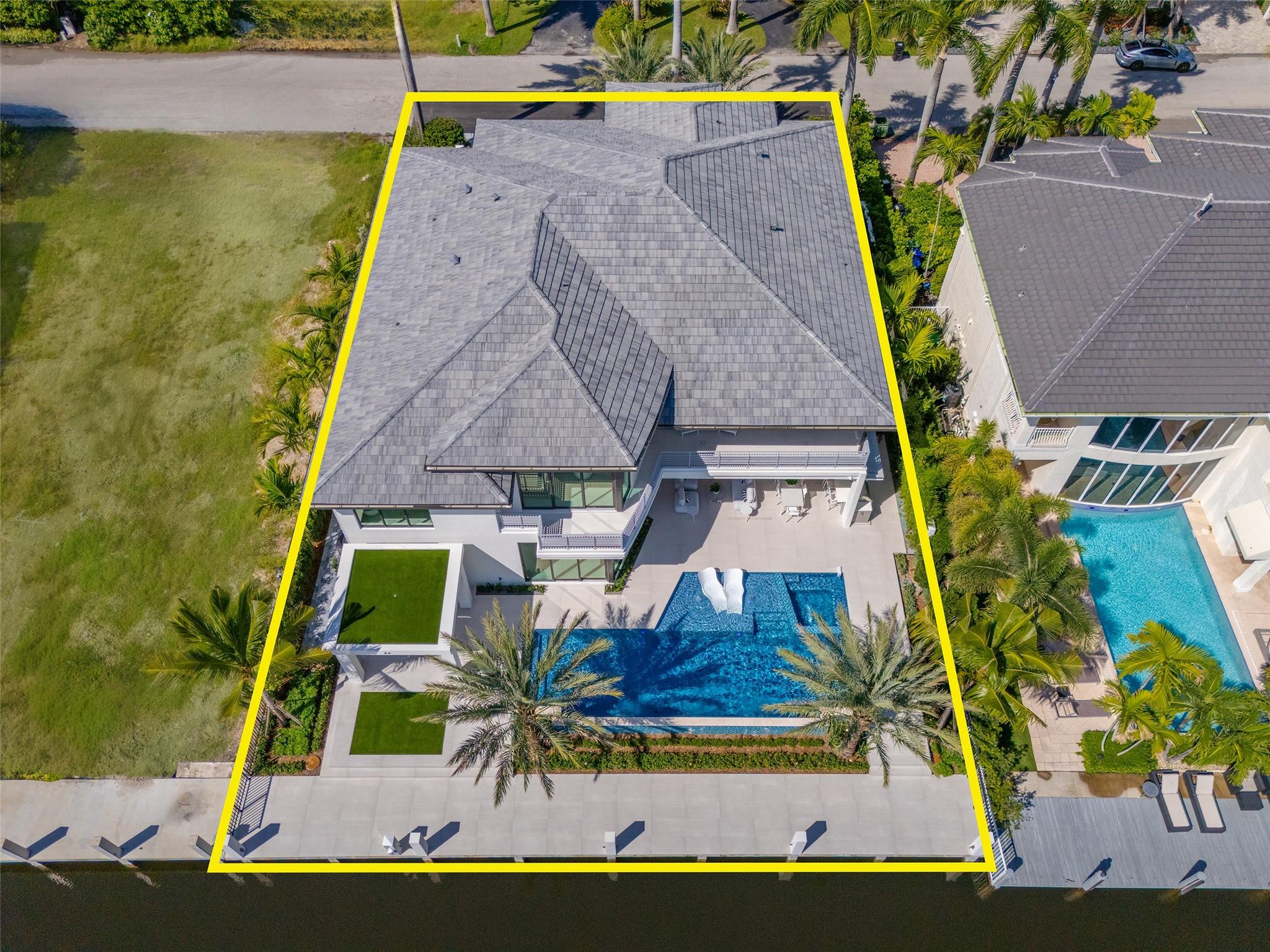 24 Fiesta Way Fort Lauderdale, FL 33301 24 Fiesta Way Fort Lauderdale, FL 33301