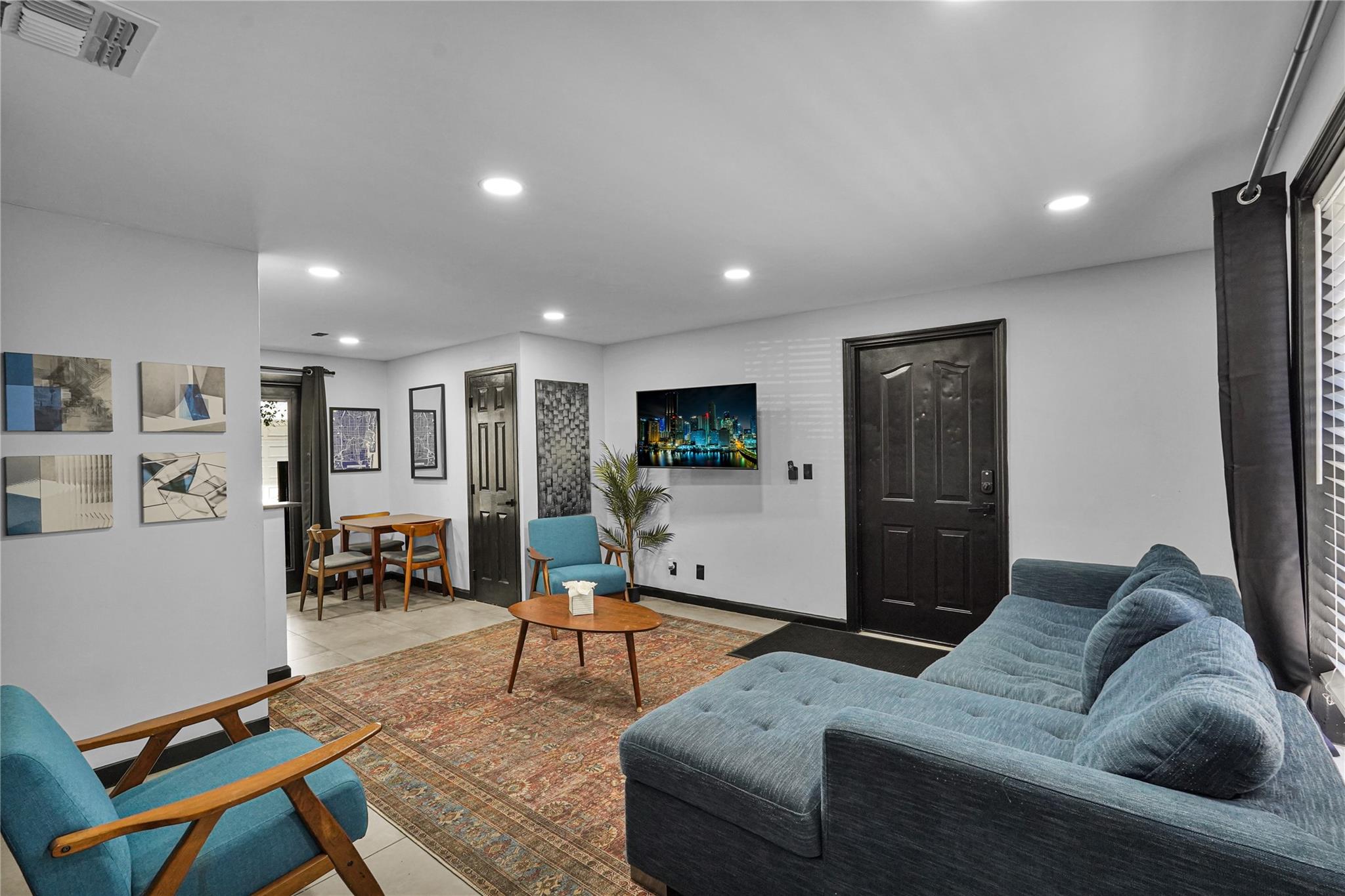 621 NE 28th St Wilton Manors, FL 33334