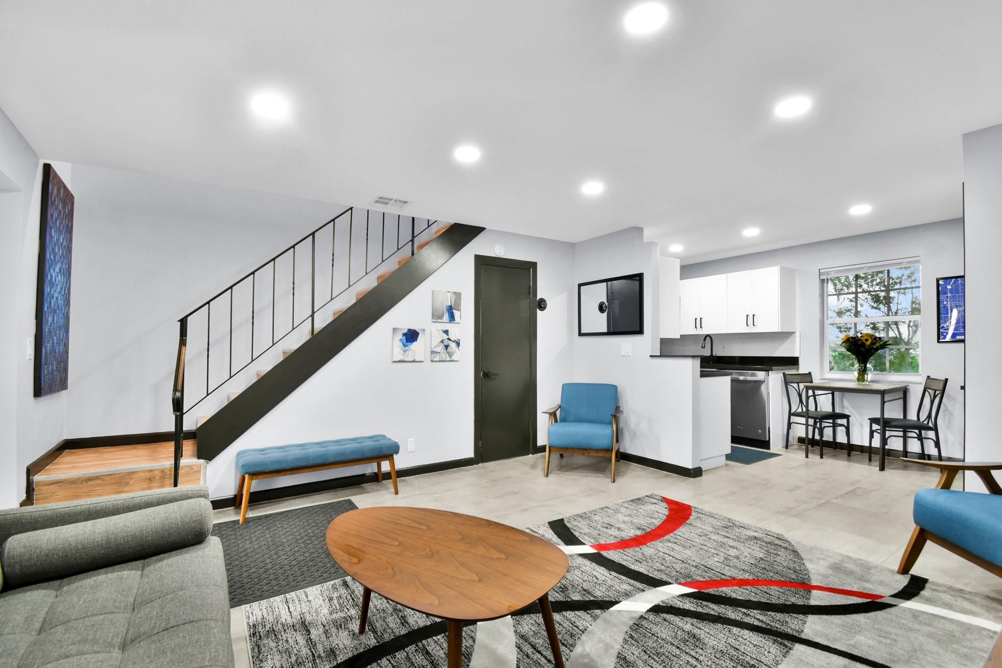 621 NE 28th St Wilton Manors, FL 33334