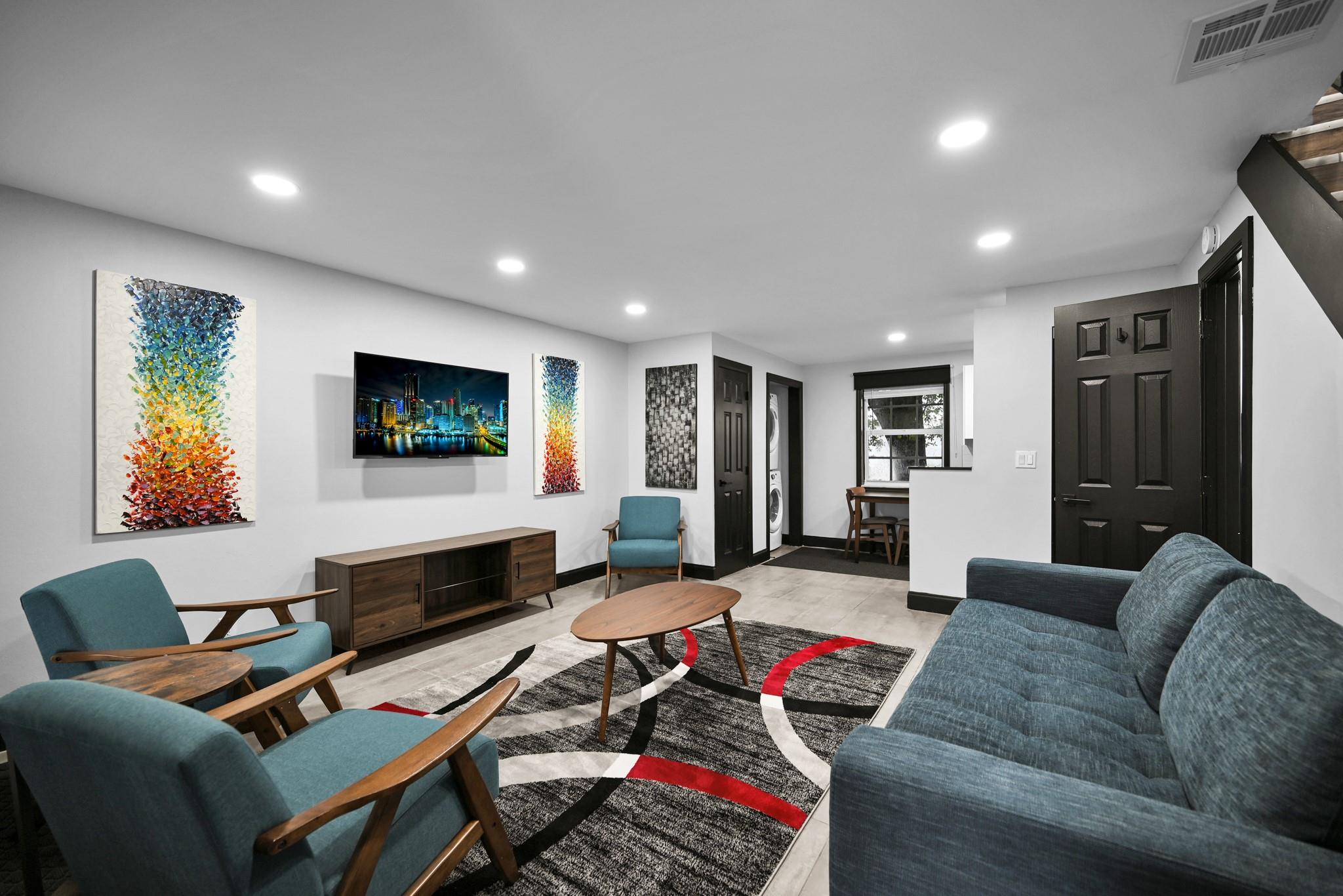 621 NE 28th St Wilton Manors, FL 33334