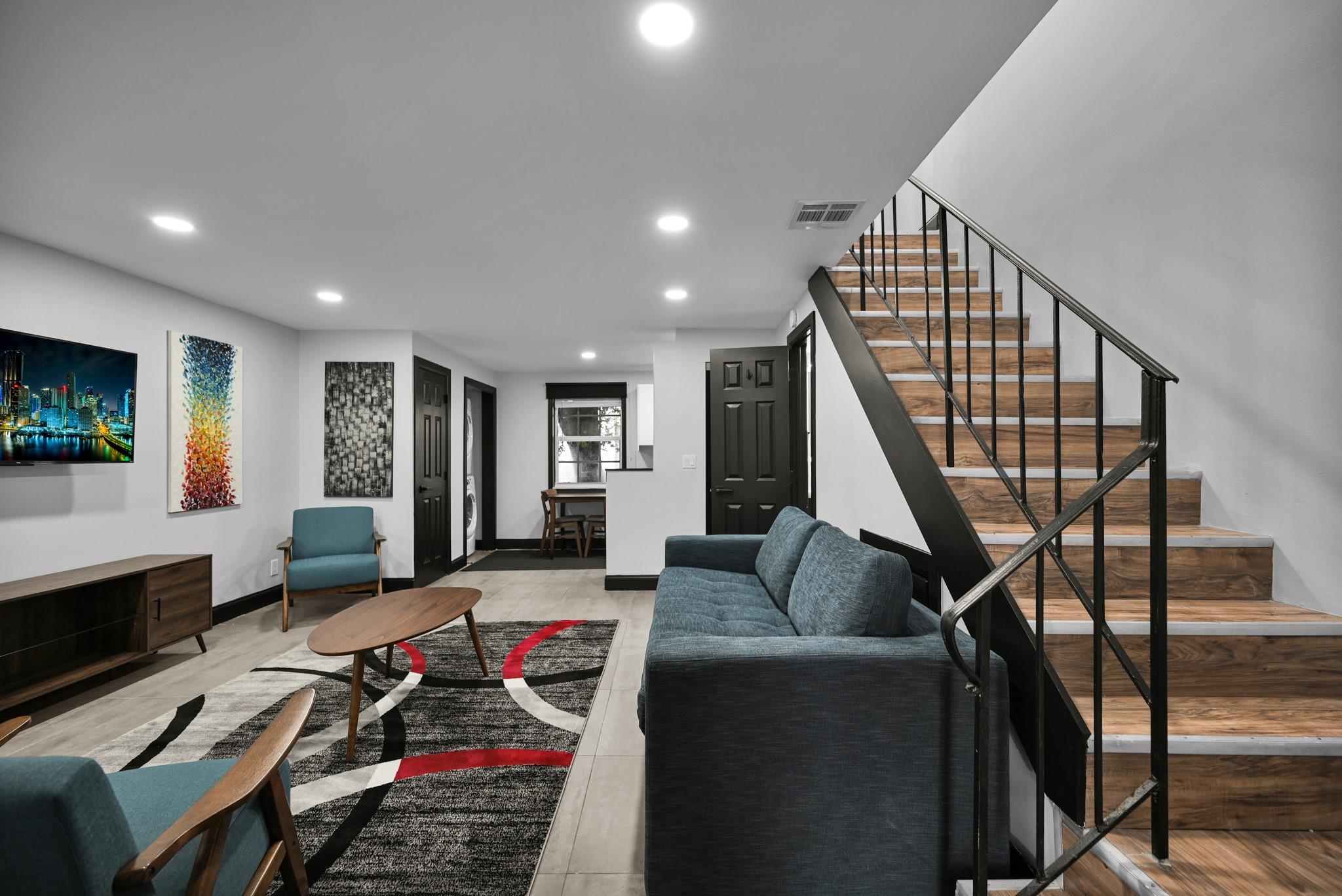 621 NE 28th St Wilton Manors, FL 33334