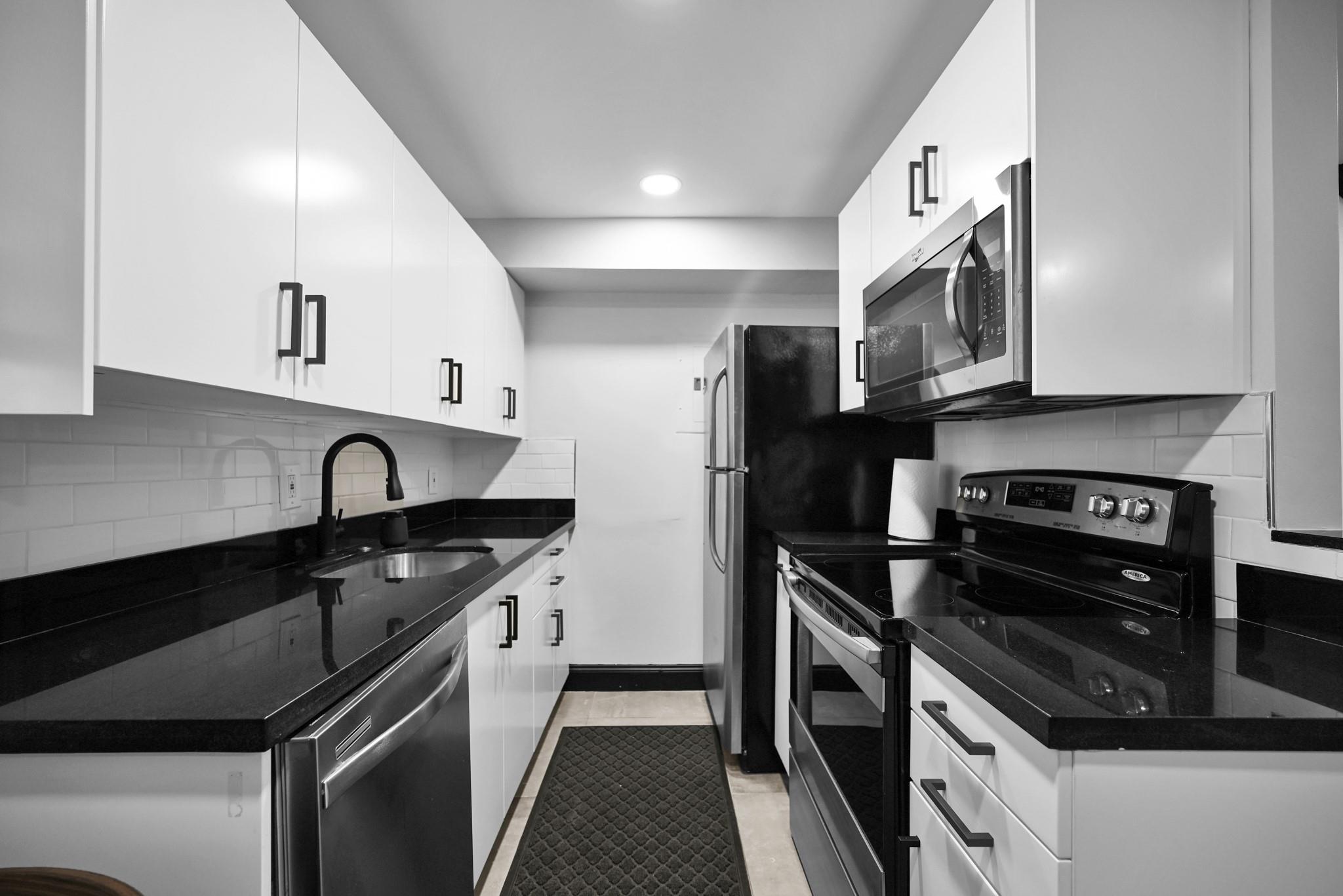 621 NE 28th St Wilton Manors, FL 33334