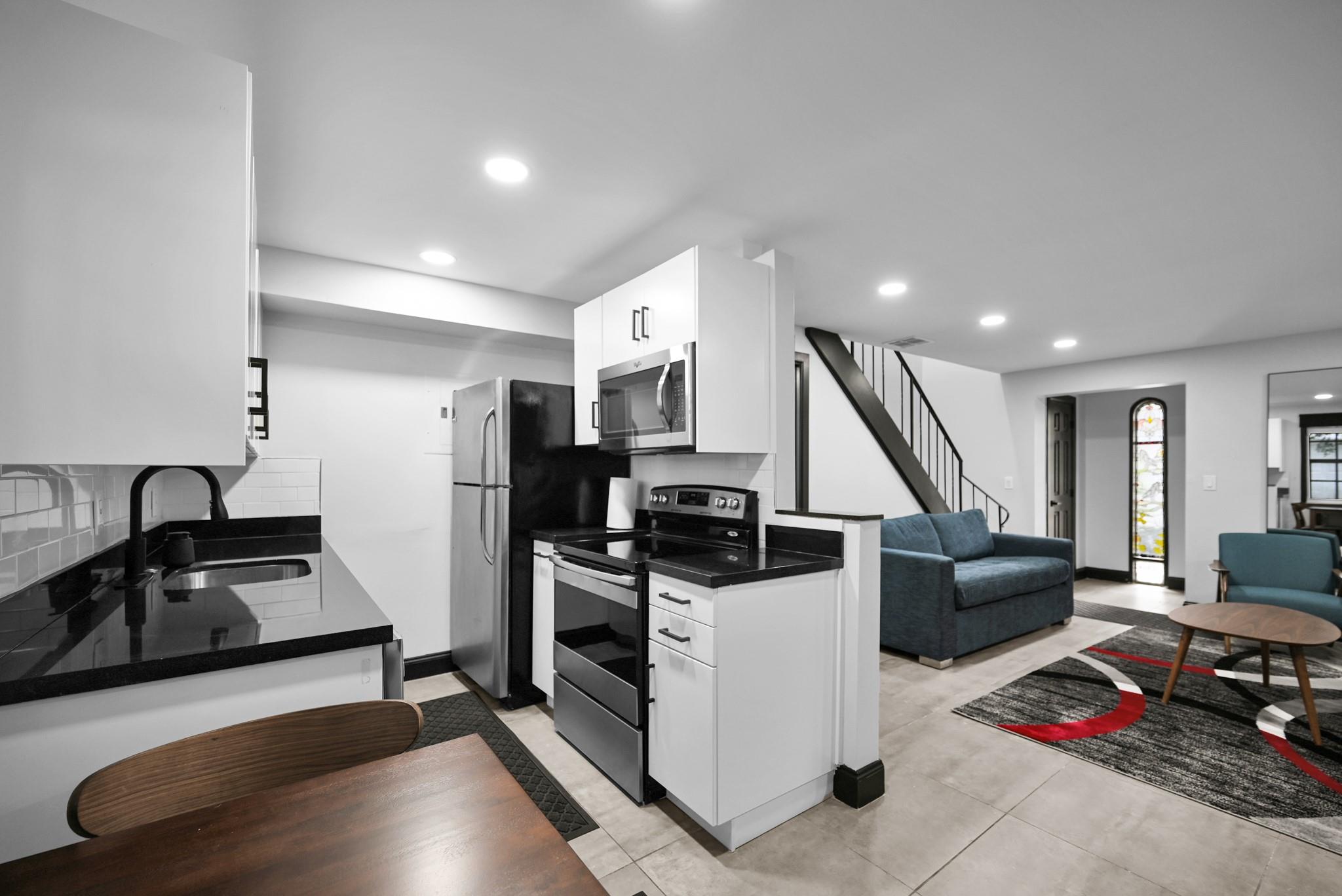 621 NE 28th St Wilton Manors, FL 33334