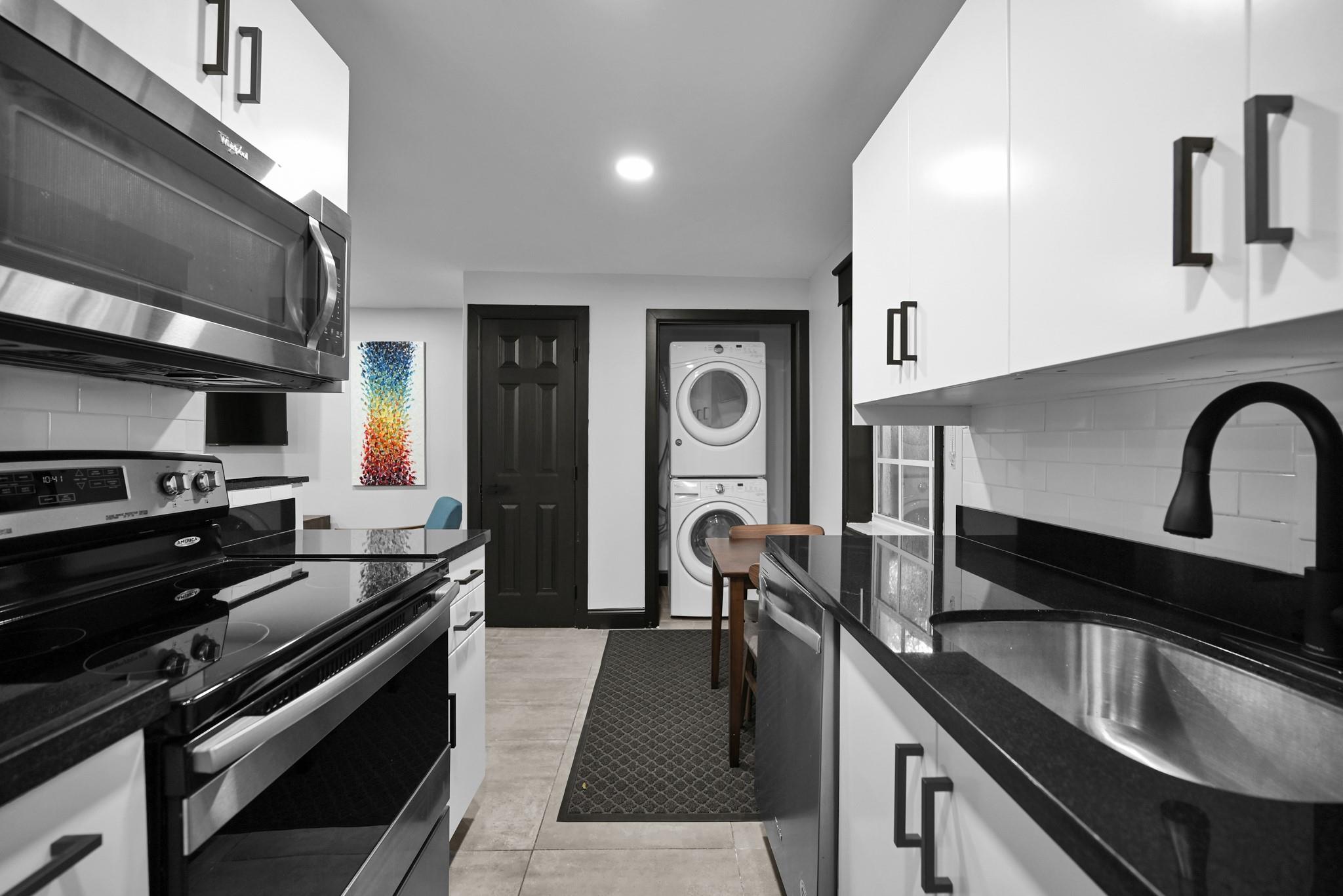 621 NE 28th St Wilton Manors, FL 33334