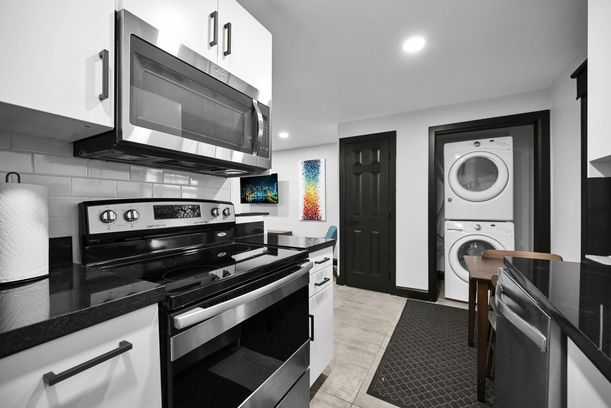 621 NE 28th St Wilton Manors, FL 33334