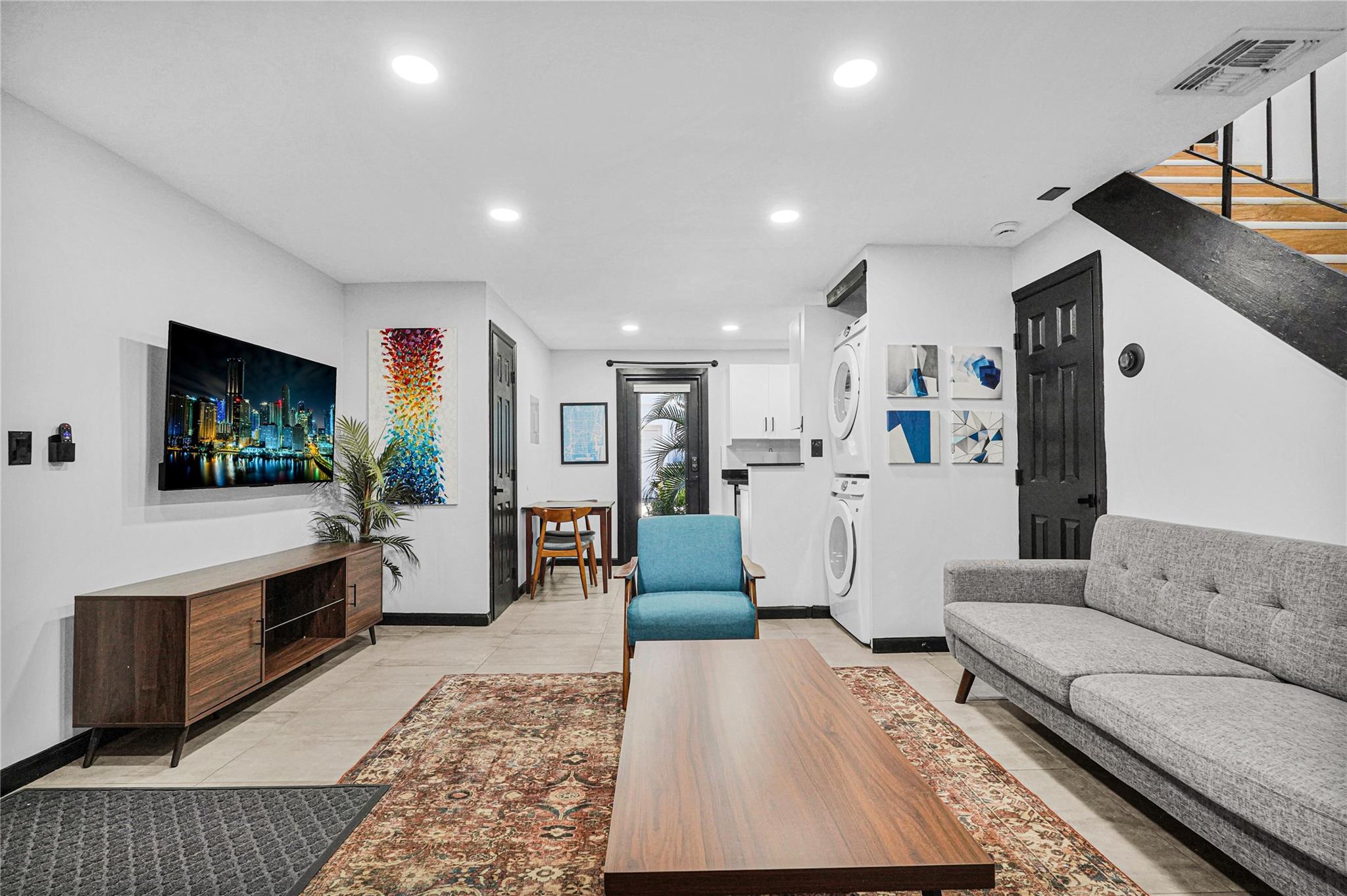 621 NE 28th St Wilton Manors, FL 33334