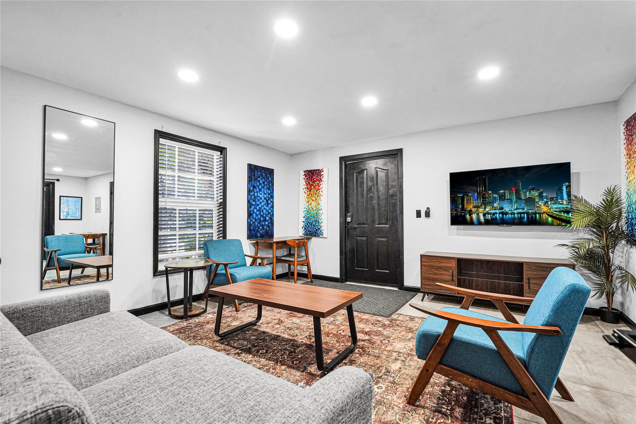 621 NE 28th St Wilton Manors, FL 33334