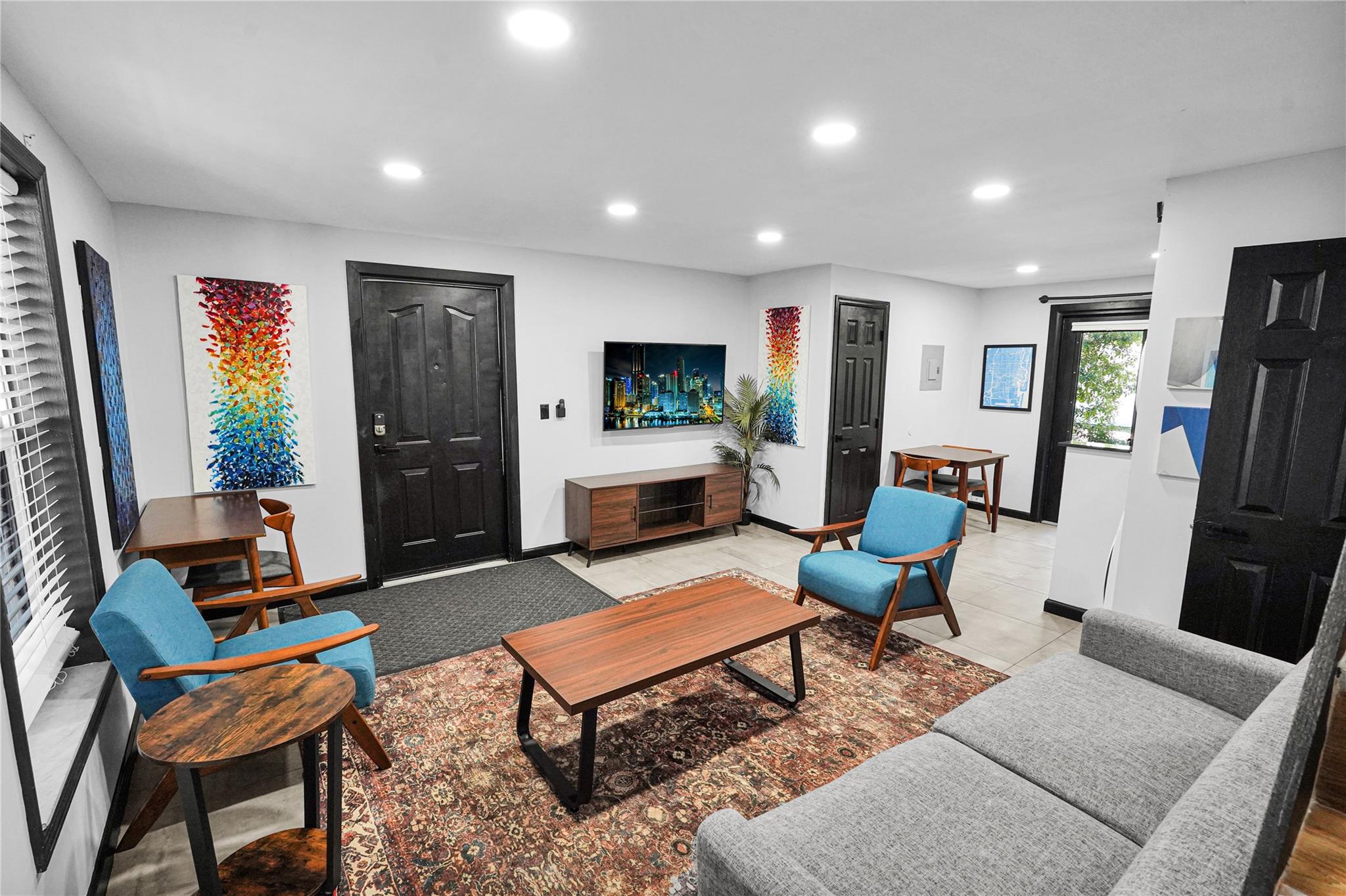 621 NE 28th St Wilton Manors, FL 33334