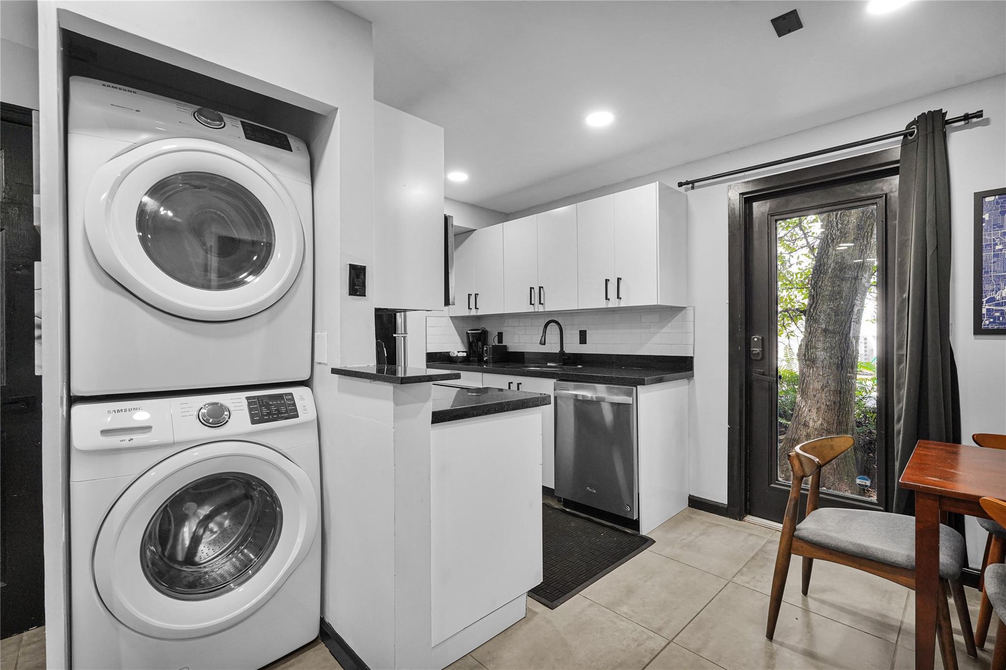 621 NE 28th St Wilton Manors, FL 33334