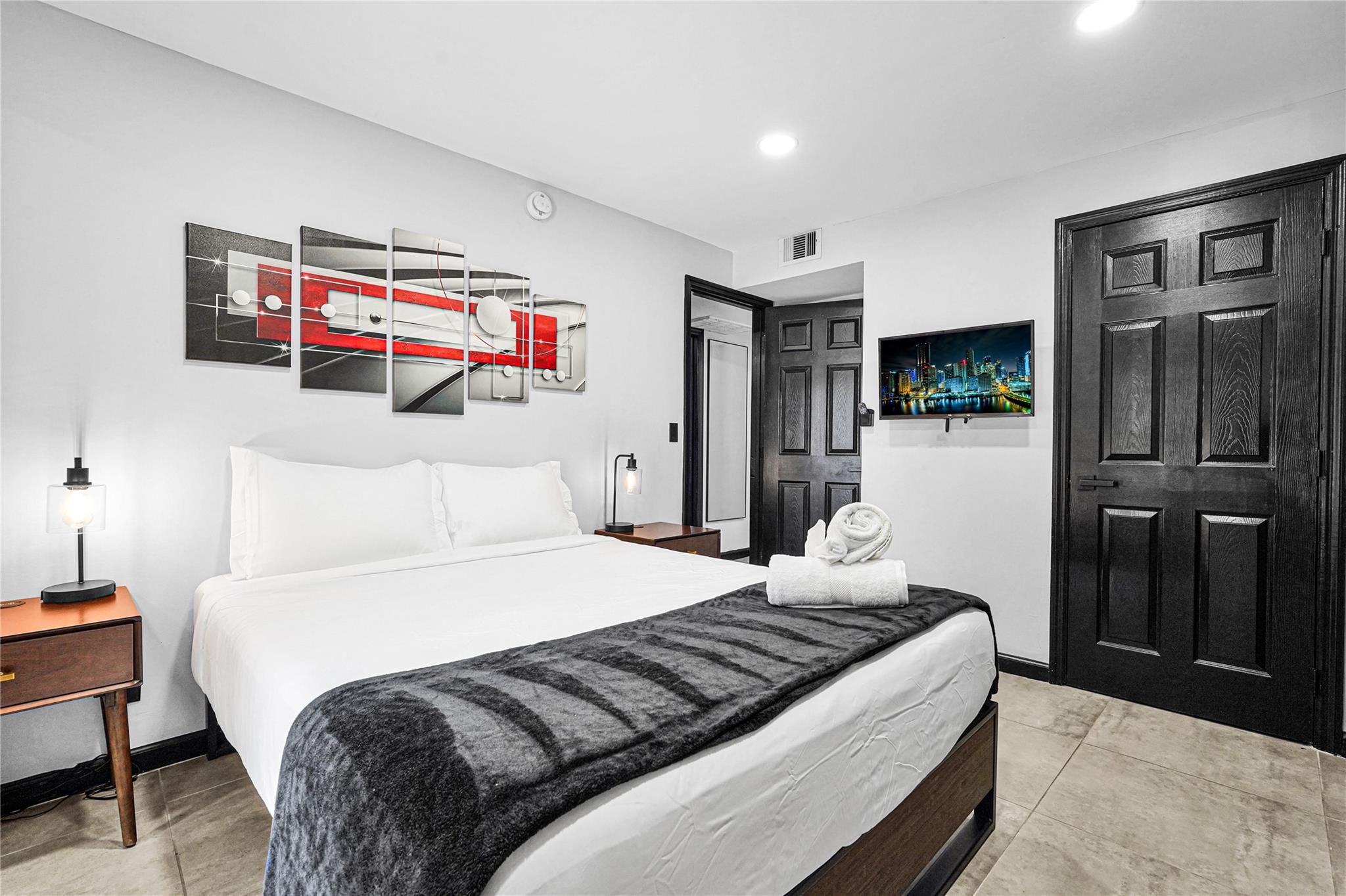 621 NE 28th St Wilton Manors, FL 33334