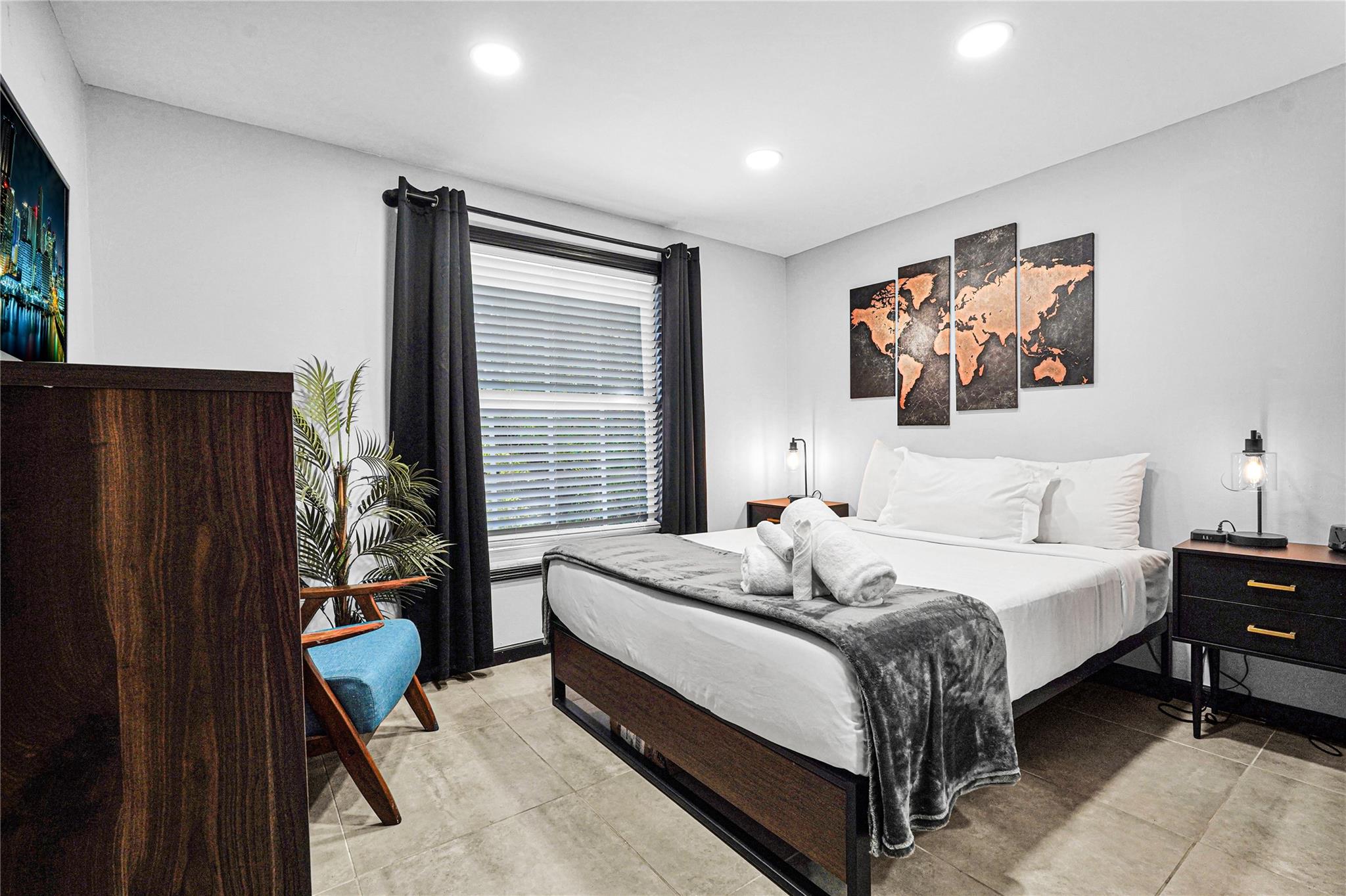 621 NE 28th St Wilton Manors, FL 33334