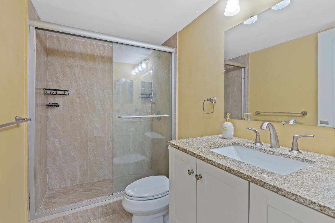 340 Sunset #401 Fort Lauderdale, FL 33301