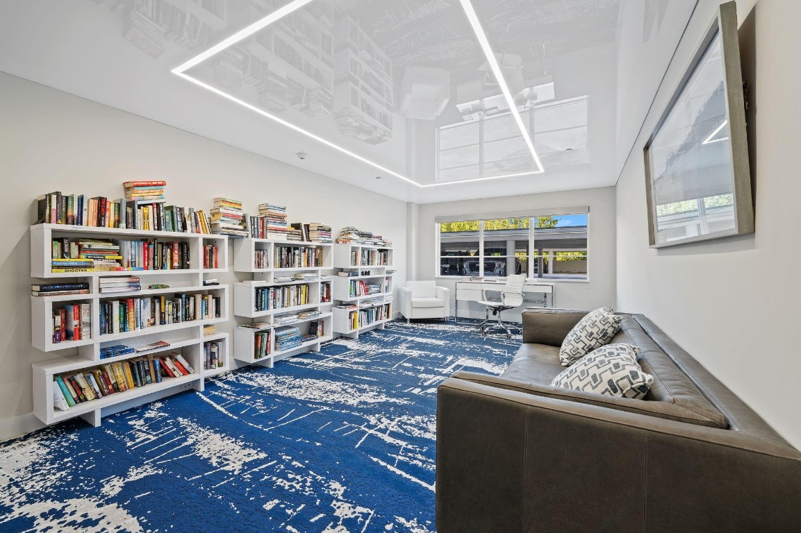 340 Sunset #401 Fort Lauderdale, FL 33301