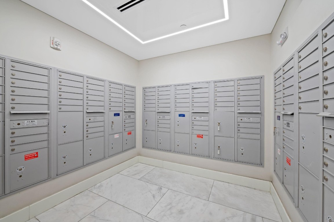 340 Sunset #401 Fort Lauderdale, FL 33301