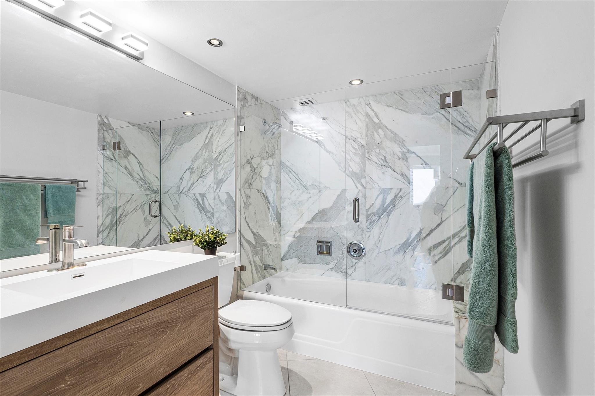 3000 Holiday Dr #1104 Fort Lauderdale, FL 33316