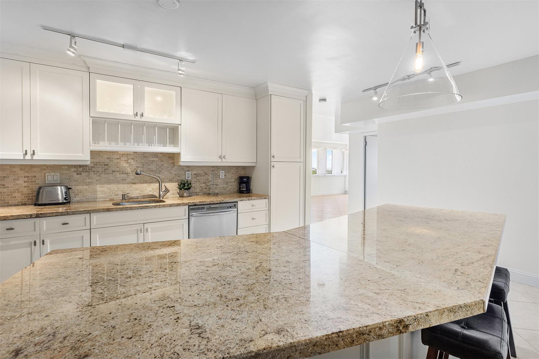 3000 Holiday Dr #1104 Fort Lauderdale, FL 33316