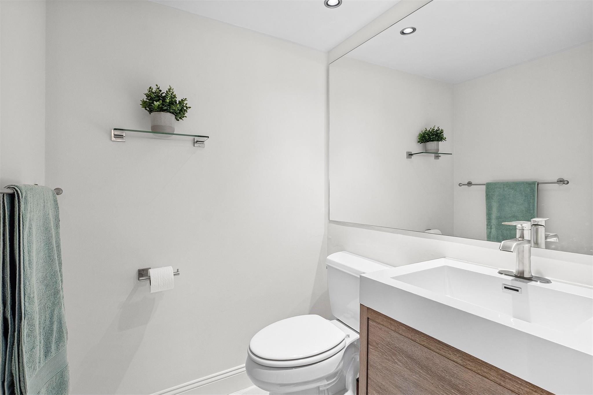 3000 Holiday Dr #1104 Fort Lauderdale, FL 33316