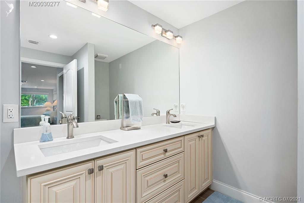 356 Granada Hutchinson Island, FL 34949