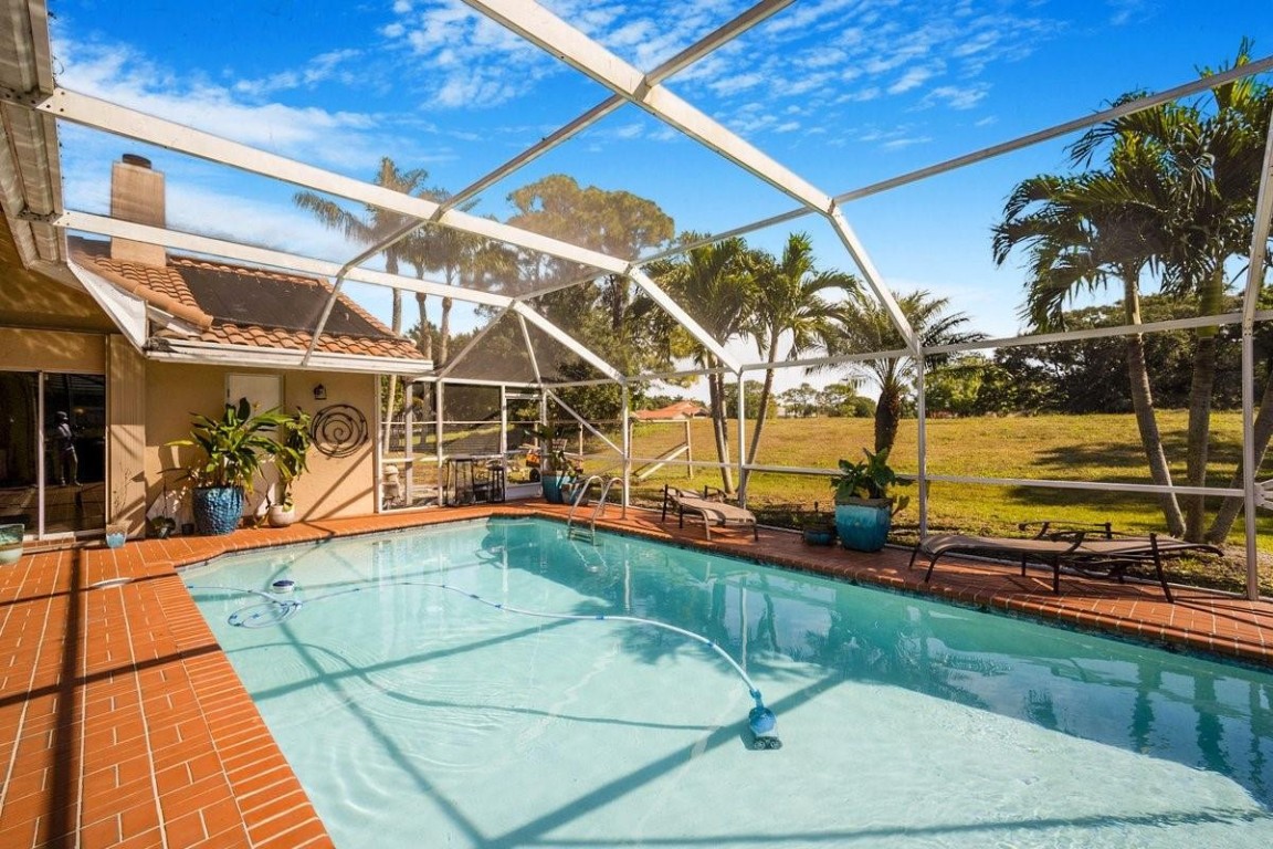 1558 Grantham Dr Wellington, FL 33414