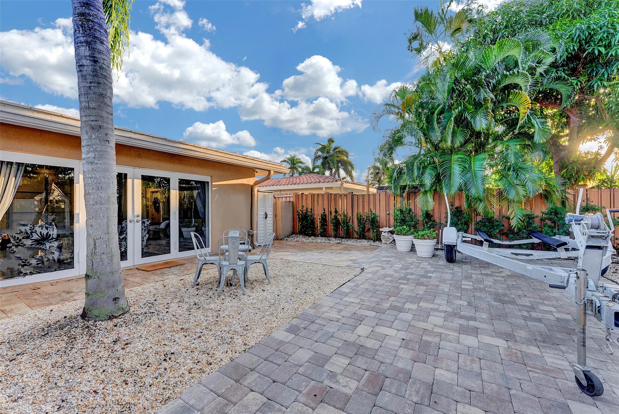 1500 NE 24th St Wilton Manors, FL 33305