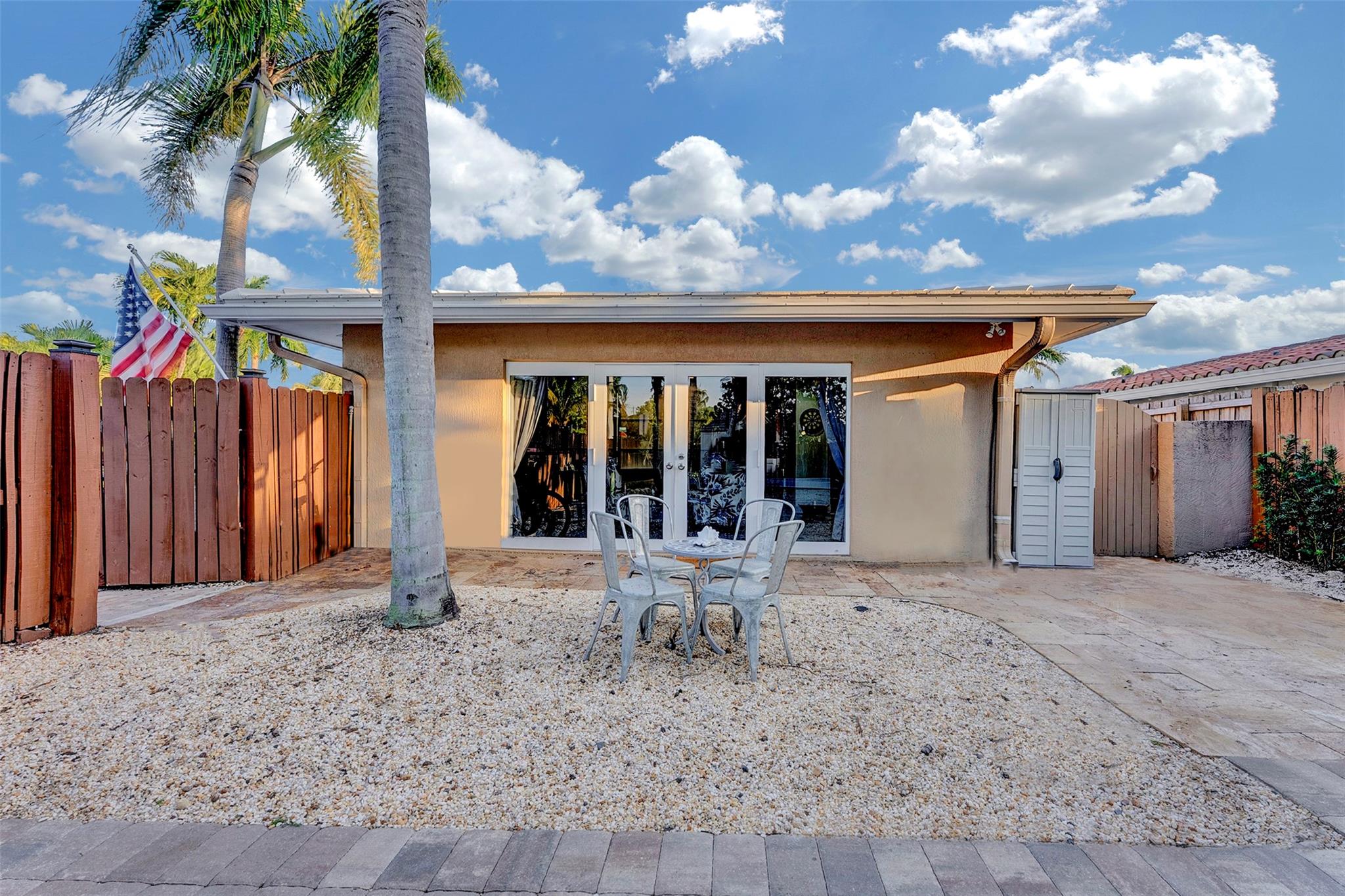 1500 NE 24th St Wilton Manors, FL 33305