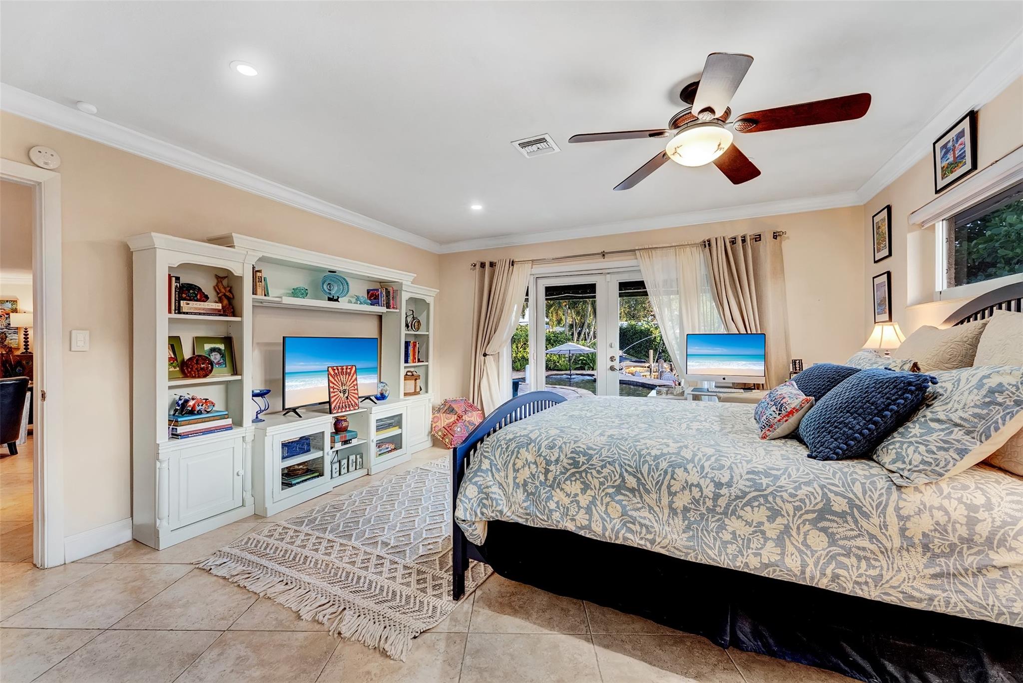 1500 NE 24th St Wilton Manors, FL 33305