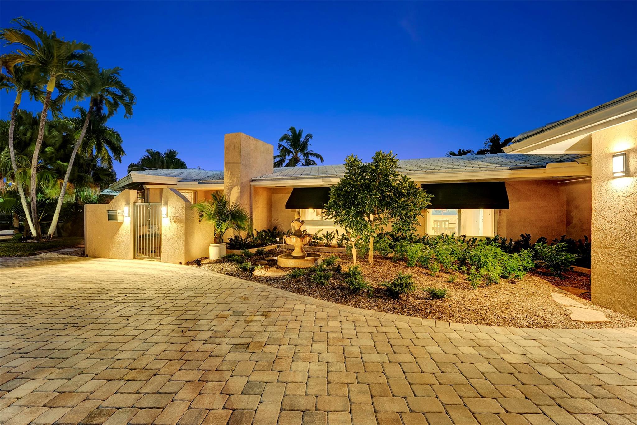 1500 NE 24th St Wilton Manors, FL 33305