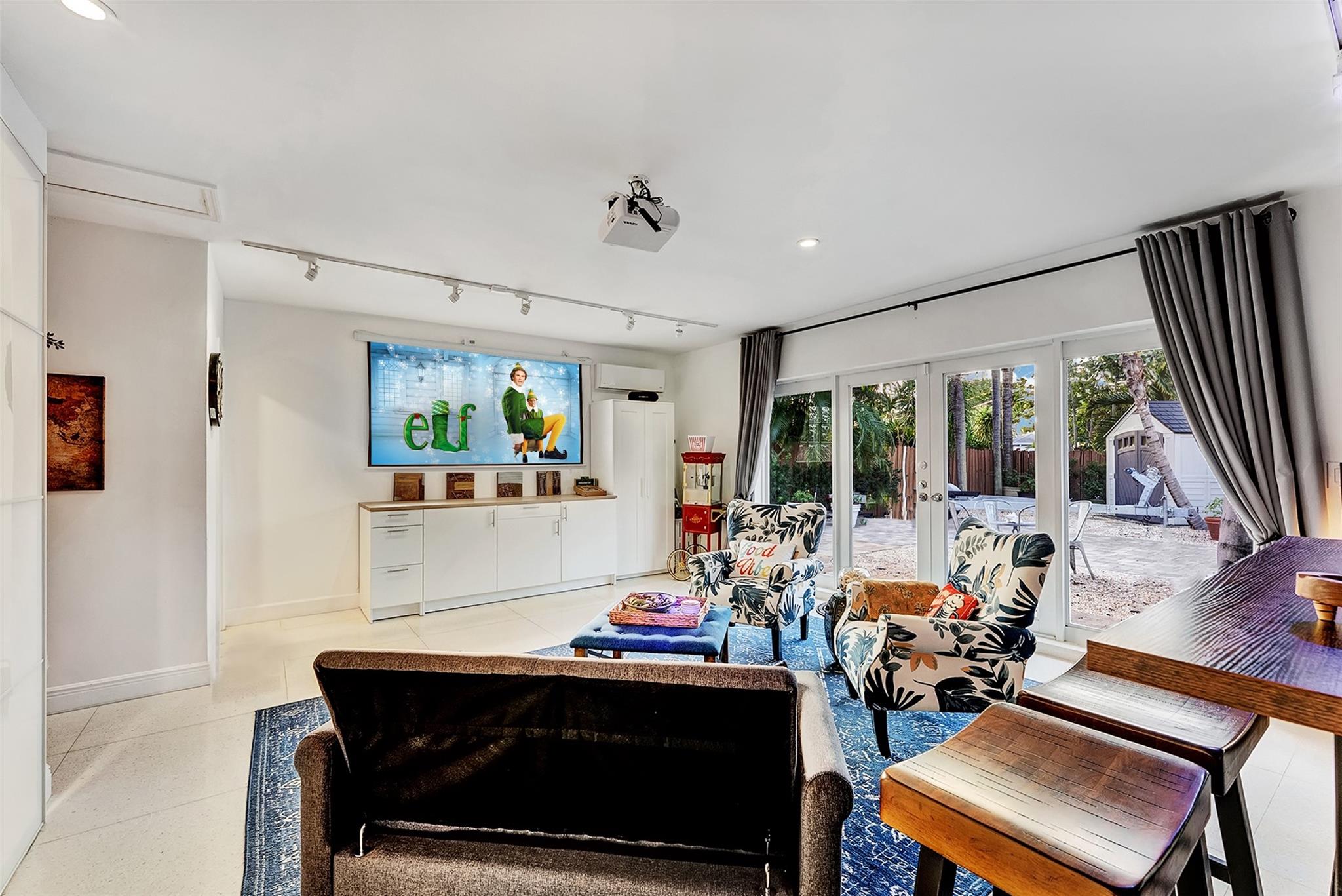 1500 NE 24th St Wilton Manors, FL 33305