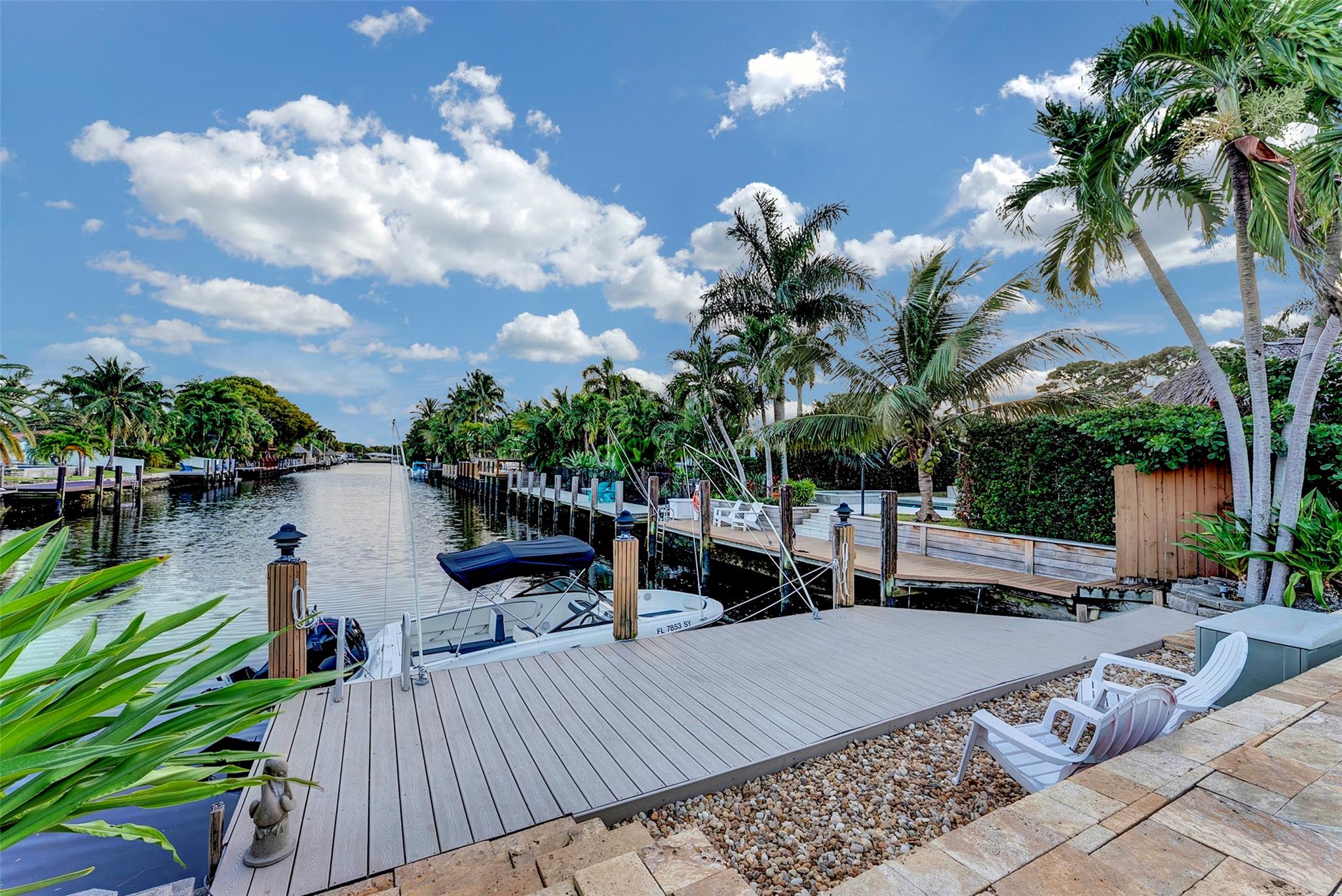 1500 NE 24th St Wilton Manors, FL 33305