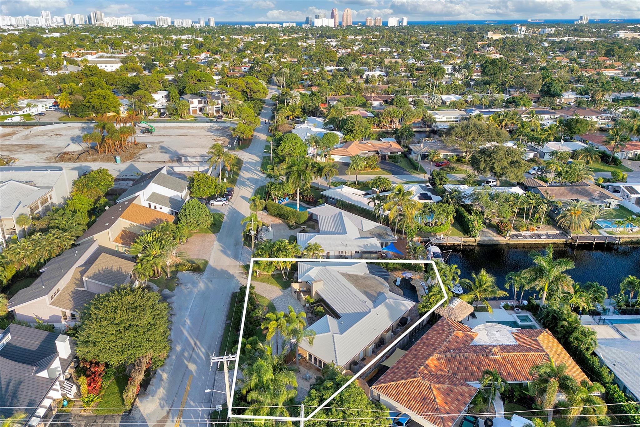 1500 NE 24th St Wilton Manors, FL 33305