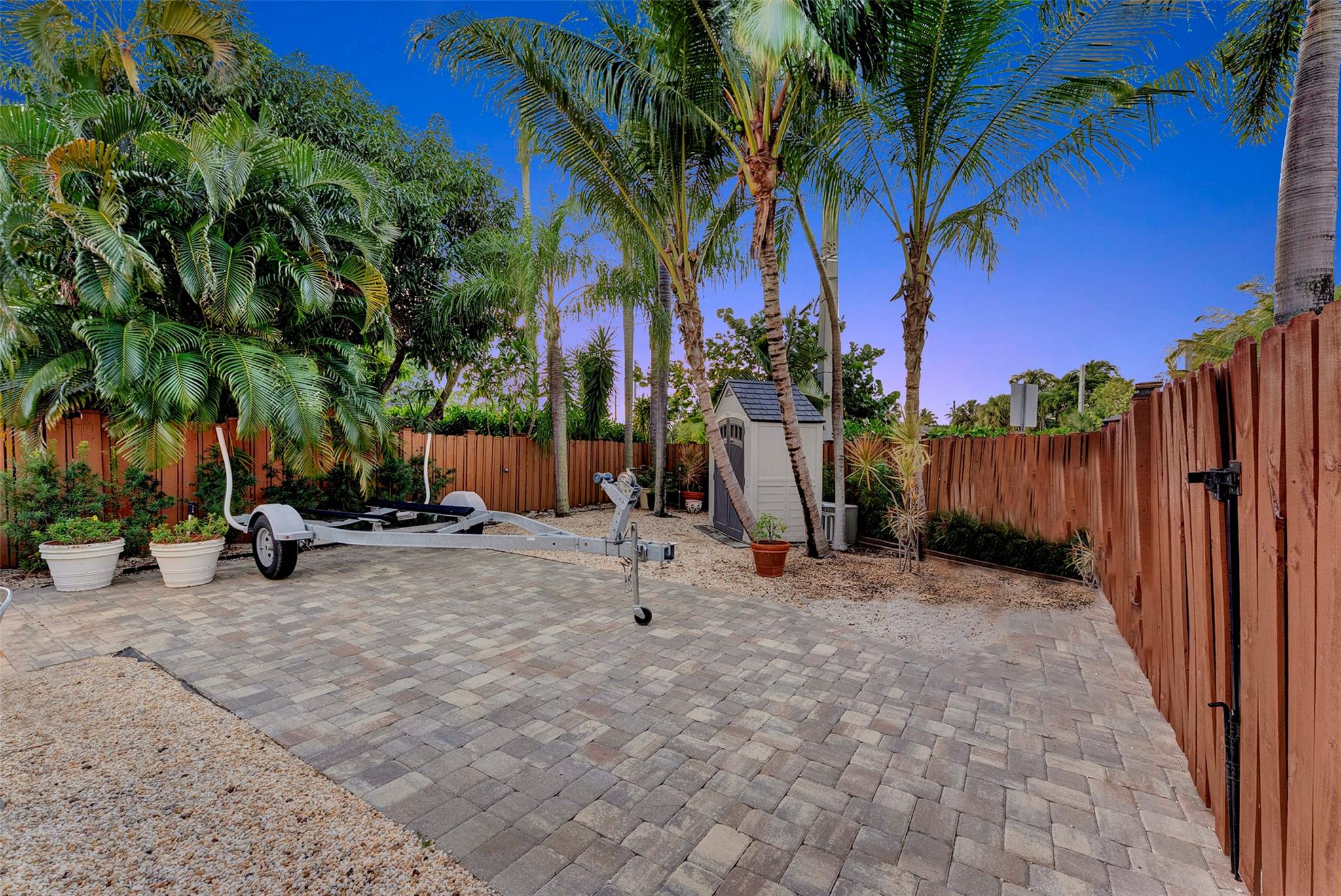 1500 NE 24th St Wilton Manors, FL 33305