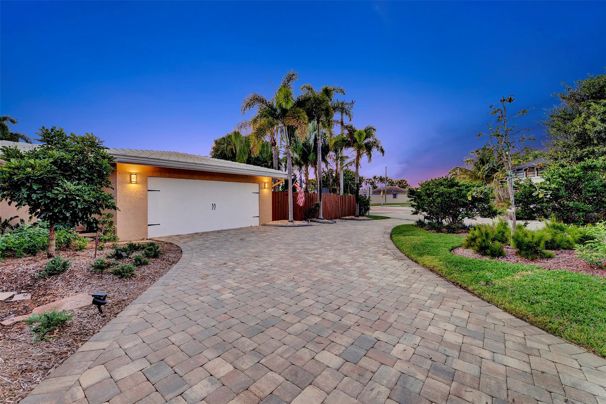 1500 NE 24th St Wilton Manors, FL 33305