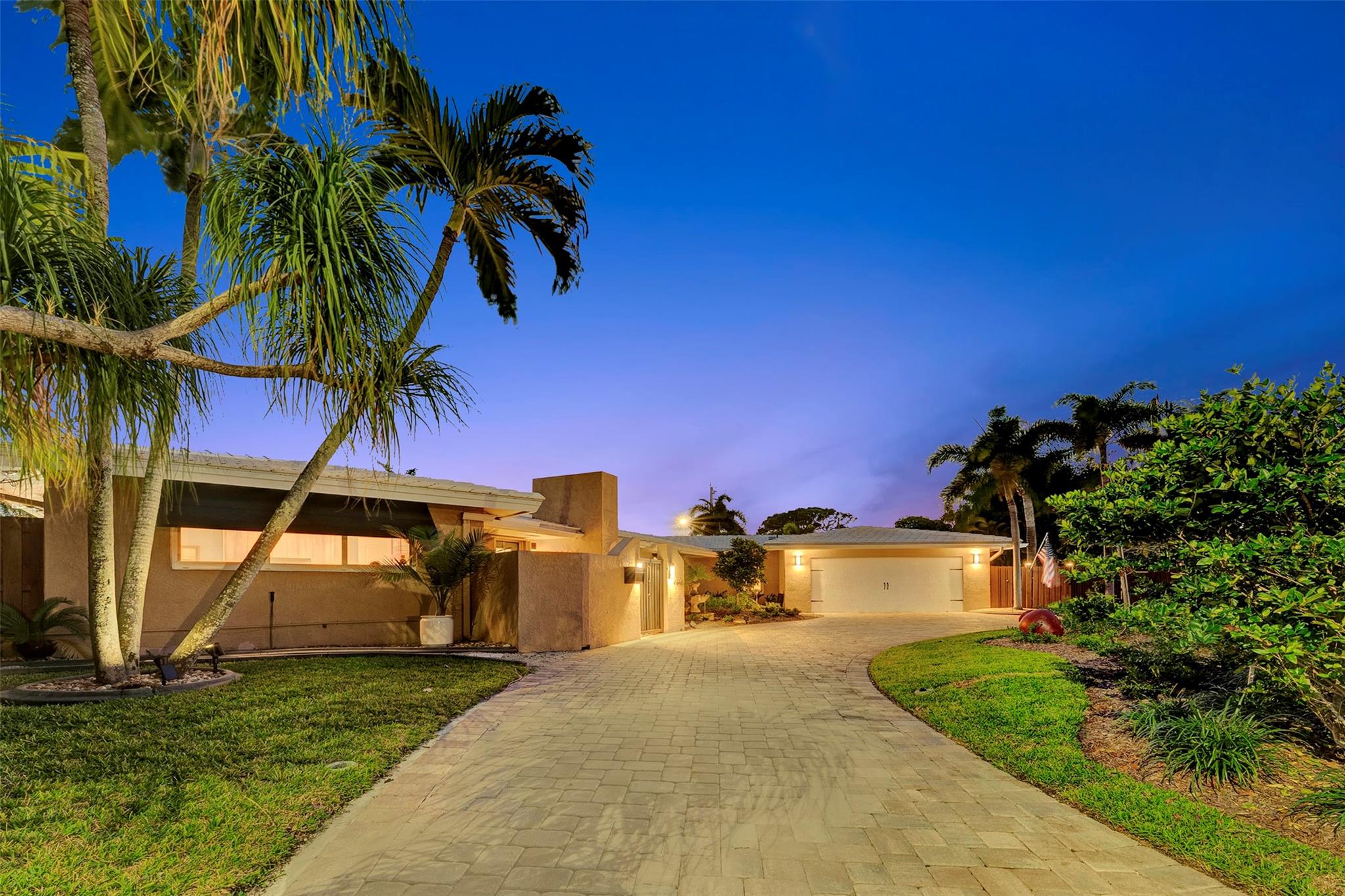 1500 NE 24th St Wilton Manors, FL 33305