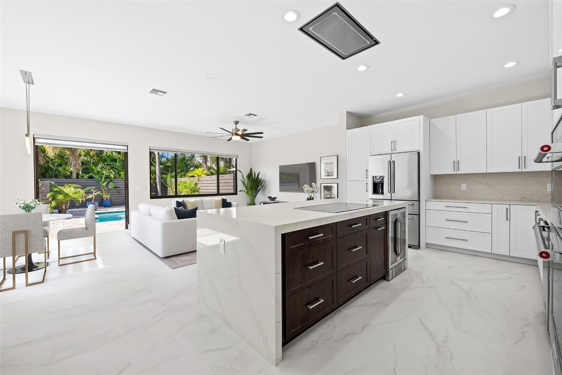 1215 N Victoria Park Rd Fort Lauderdale, FL 33304