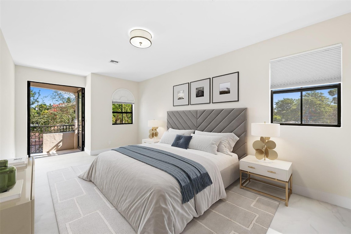 1215 N Victoria Park Rd Fort Lauderdale, FL 33304