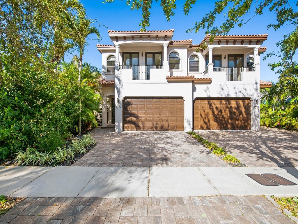 1215 N Victoria Park Rd Fort Lauderdale, FL 33304