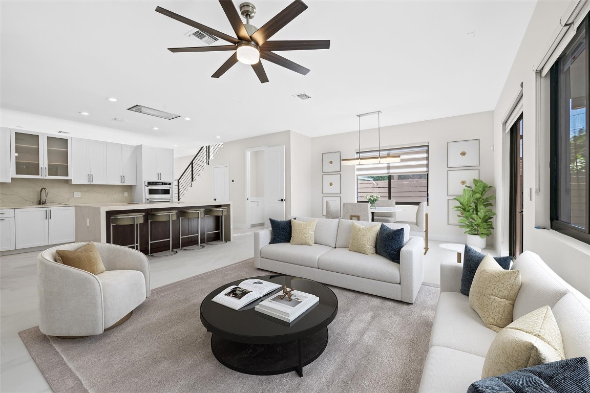 1215 N Victoria Park Rd Fort Lauderdale, FL 33304