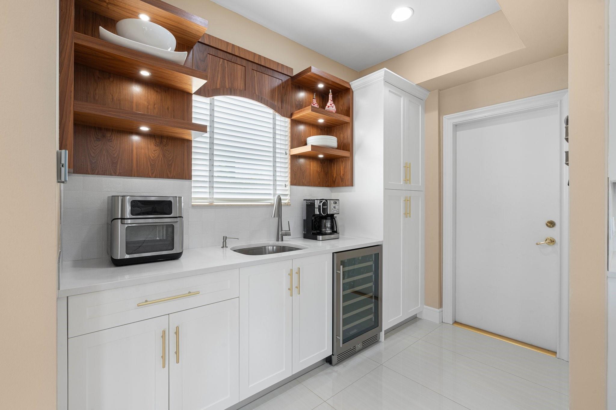 2890 NE 27th St Fort Lauderdale, FL 33306