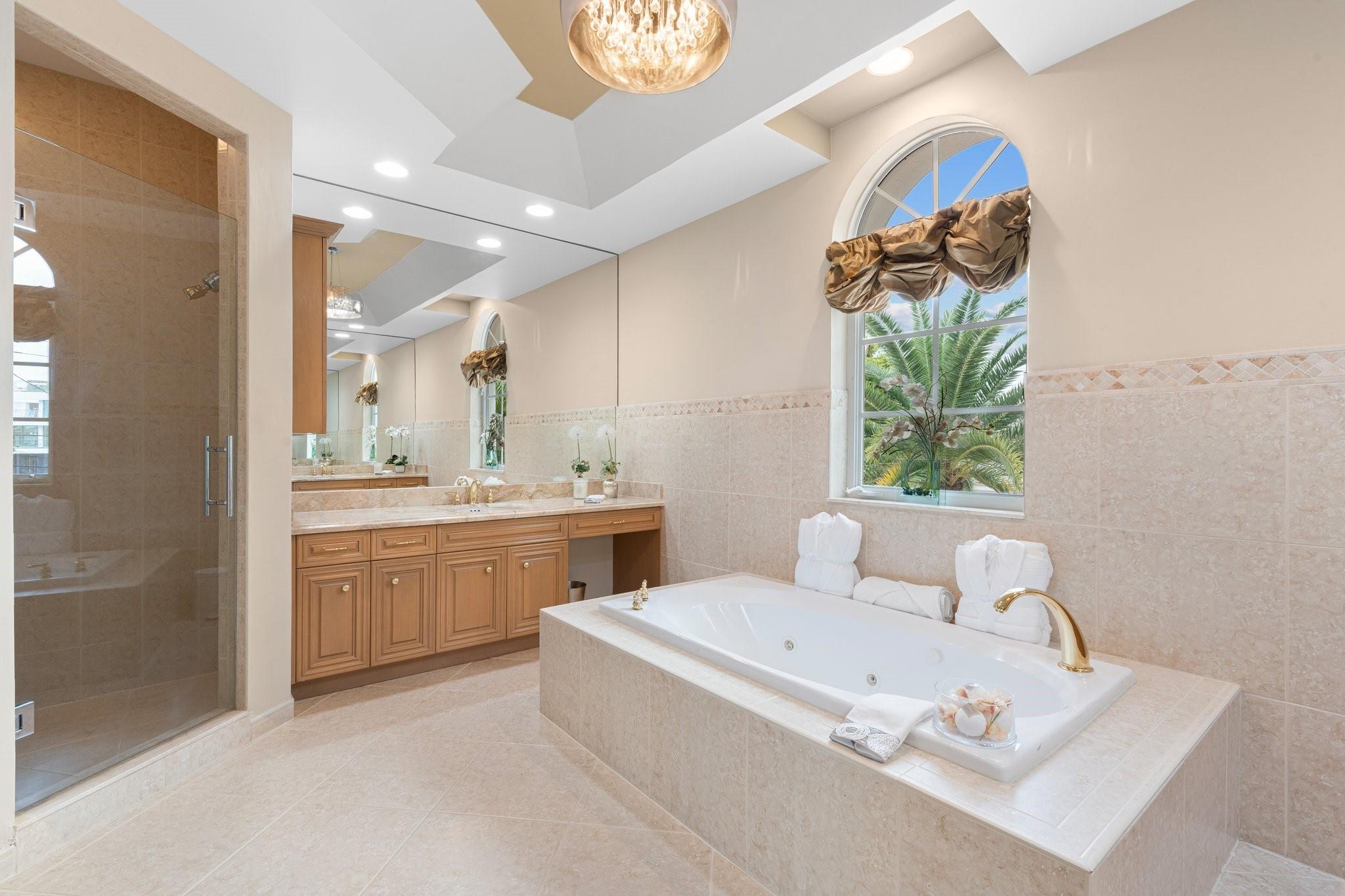 2890 NE 27th St Fort Lauderdale, FL 33306