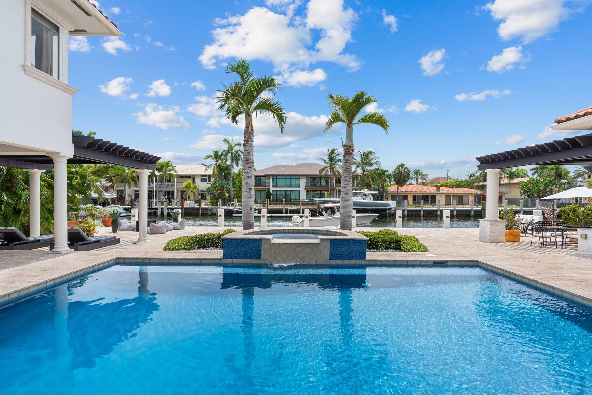 2890 NE 27th St Fort Lauderdale, FL 33306