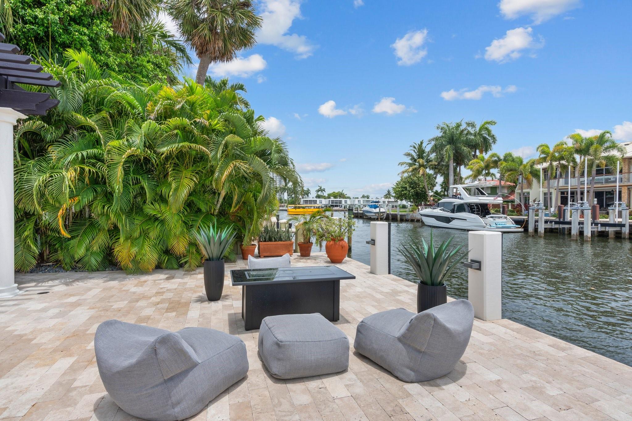 2890 NE 27th St Fort Lauderdale, FL 33306