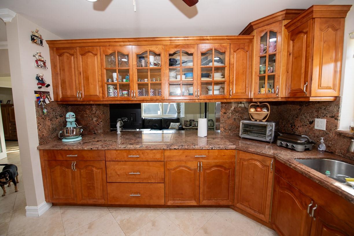 11040 NW 16th St Pembroke Pines, FL 33026