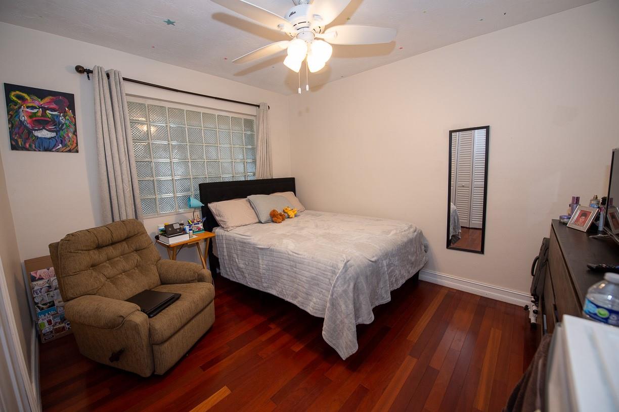 11040 NW 16th St Pembroke Pines, FL 33026