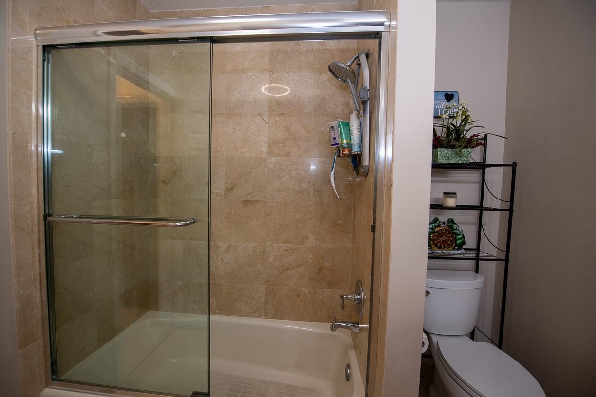 11040 NW 16th St Pembroke Pines, FL 33026