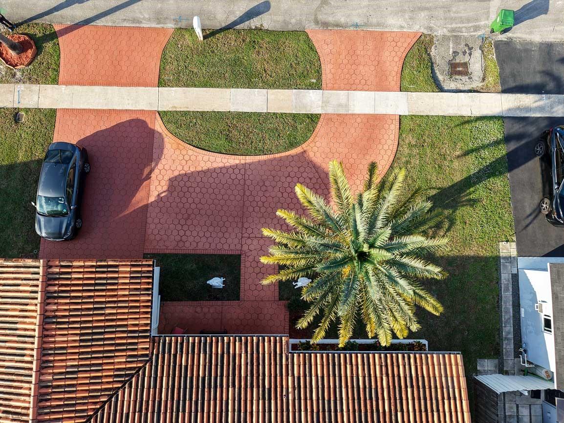 11040 NW 16th St Pembroke Pines, FL 33026