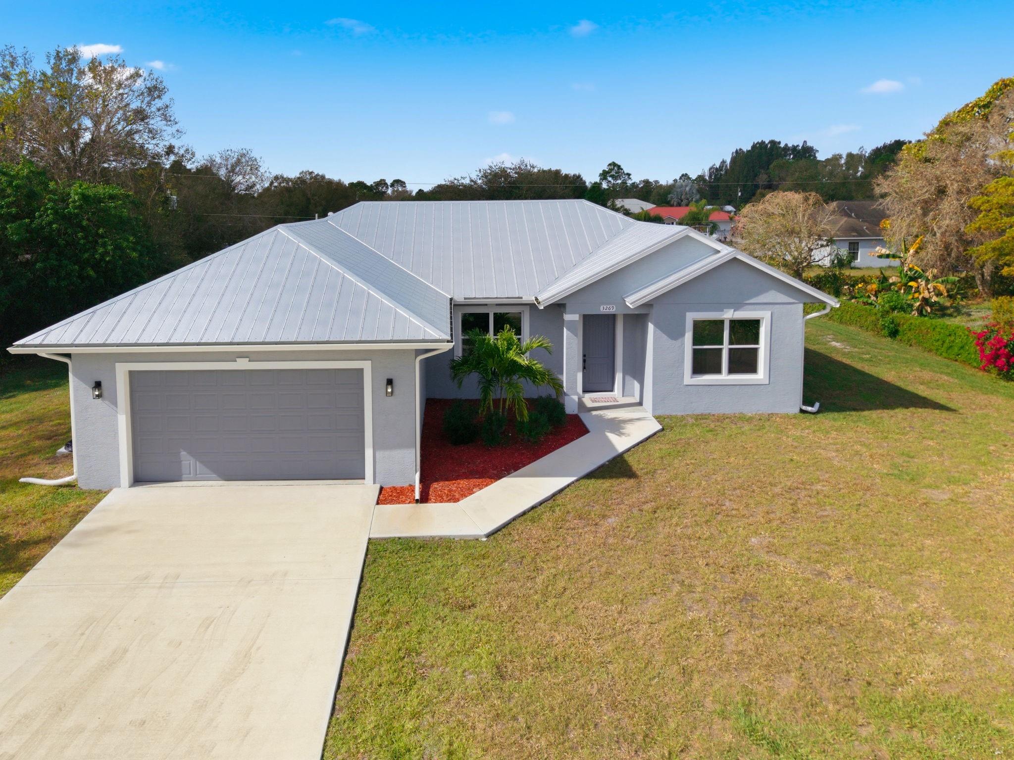 3269 NW 24th Ave Okeechobee, FL 34972